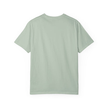 BILLY Unisex Garment-Dyed Tişört (Siyah/Kırmızı Vertical Logo)